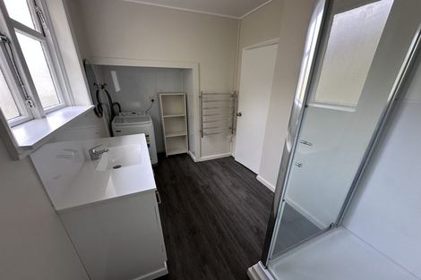 Photo of property in 3/20 Saint Michaels Crescent, Kelburn, Wellington, 6012