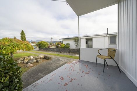 Photo of property in 16 Bligh Street, Te Anau, 9600