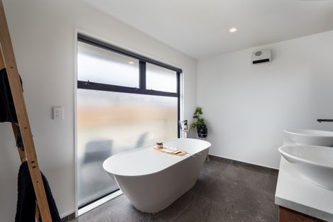 Photo of property in 5 Echelon Drive, Wigram, Christchurch, 8042