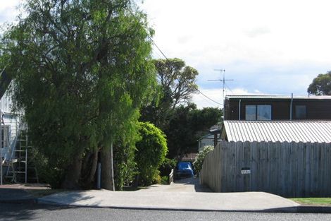 Photo of property in 2/115 Arran Road, Browns Bay, Auckland, 0630