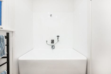 Photo of property in 43 Aramoana Avenue, Devonport, Auckland, 0624