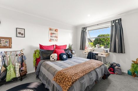 Photo of property in 210 Waikite Road, Welcome Bay, Tauranga, 3175