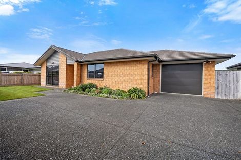 Photo of property in 7 Nukuroa Close, Waitara, 4320