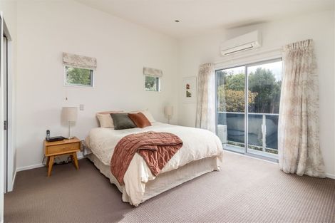 Photo of property in 18 Dalefield Drive, Cashmere, Christchurch, 8022