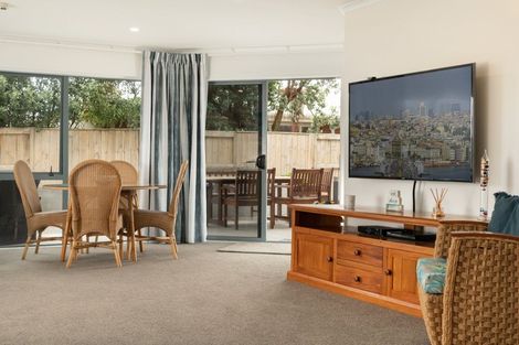 Photo of property in 205/178 Marine Parade, Mount Maunganui, 3116