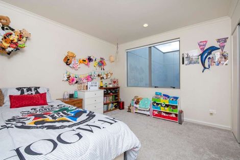 Photo of property in 16 Figaro Crescent, Takanini, 2112