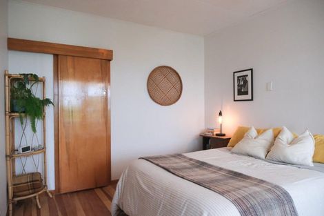 Photo of property in 6 Tainui Street, Castlecliff, Whanganui, 4501