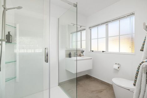 Photo of property in 19 Buckingham Place, Bethlehem, Tauranga, 3110