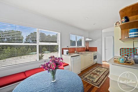 Photo of property in 275 Metcalfe Road, Matakohe, 0593