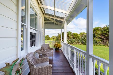 Photo of property in 73 Ranganui Road, Kaiwaka, 0573