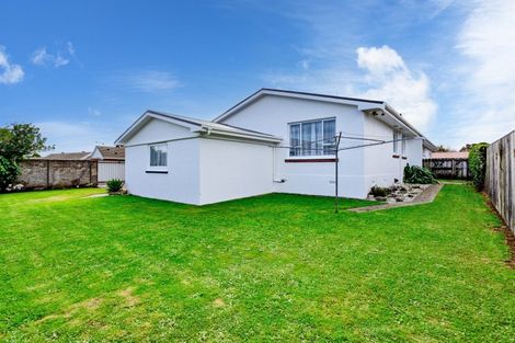 Photo of property in 1 Manapouri Street, Strathern, Invercargill, 9812