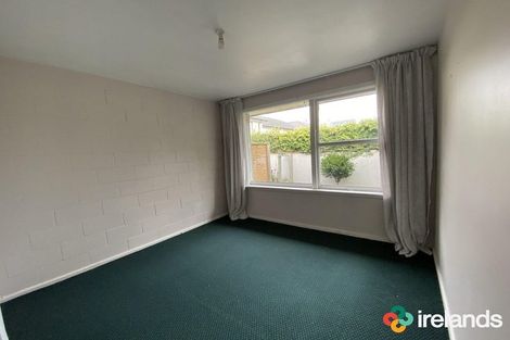 Photo of property in 2/96 Aikmans Road, Merivale, Christchurch, 8014