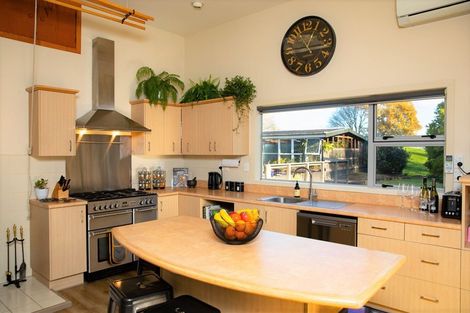 Photo of property in 166 Okoroire Road, Tirau, 3485