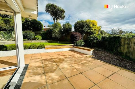 Photo of property in 15 Pioneer Crescent, Helensburgh, Dunedin, 9010