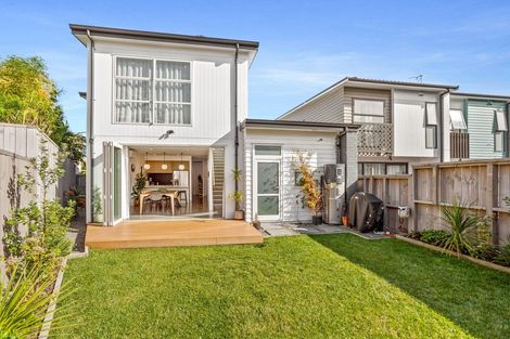 Photo of property in 28e Ian Morrison Road, Hobsonville, Auckland, 0616