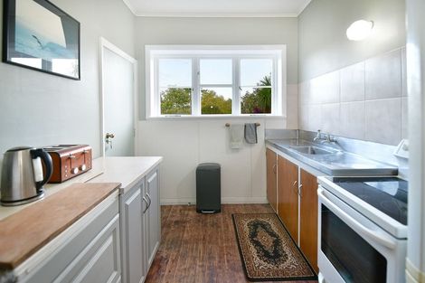 Photo of property in 2 Waiwera Avenue, Parakai, 0830