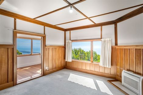 Photo of property in 1 Broadleaf Lane, Heathcote Valley, Christchurch, 8081