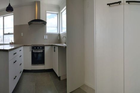 Photo of property in 20 Malmo Place, Massey, Auckland, 0614