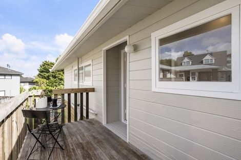 Photo of property in 2/40 Salisbury Road, Birkdale, Auckland, 0626