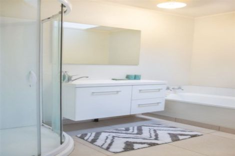 Photo of property in 4/19 Opaheke Road, Papakura, 2110