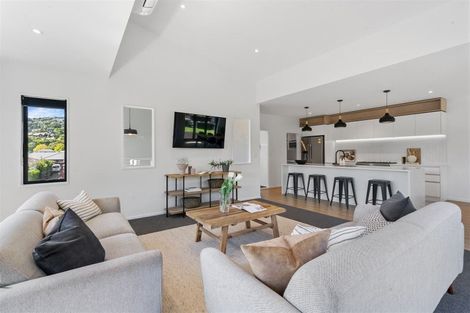 Photo of property in 38 Landsdowne Terrace, Cashmere, Christchurch, 8022