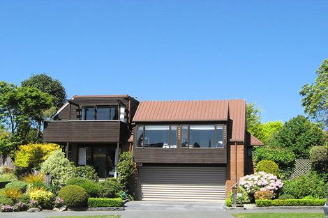 Photo of property in 14 Rembrandt Place, Burnside, Christchurch, 8053