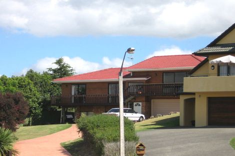 Photo of property in 7 Farr Road, West Harbour, Auckland, 0618