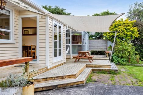 Photo of property in 70 Ihaia Road, Opunake, 4616