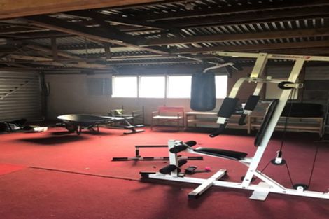 Photo of property in 399 Bucklands Beach Road, Bucklands Beach, Auckland, 2012