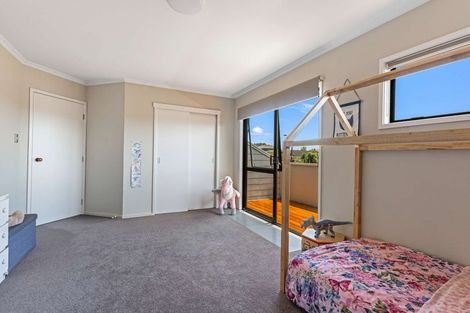 Photo of property in 58 Karina Road, Merrilands, New Plymouth, 4312