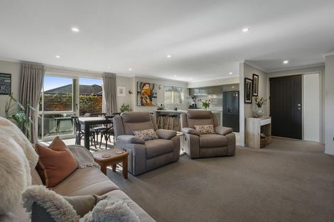 Photo of property in 1 Long Acre Close, Katikati, 3129