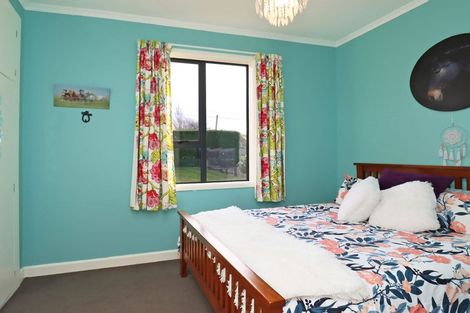 Photo of property in 86 Airedale Road, Weston, Oamaru, 9492