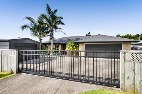 Photo of property in 513 Richmond Road, Lepperton, New Plymouth, 4373