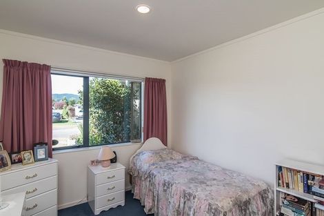 Photo of property in 12 San Priamo Place, Paraparaumu Beach, Paraparaumu, 5032