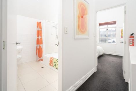 Photo of property in 7 Murphy Street, Thorndon, Wellington, 6011