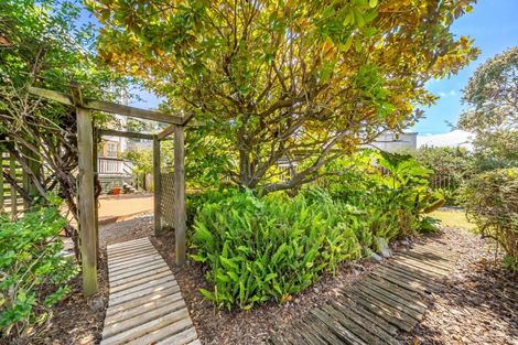 Photo of property in 17 Paremata Crescent, Paremata, Porirua, 5024