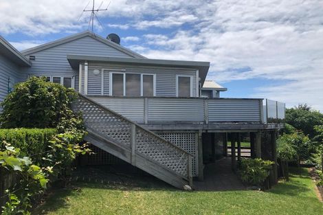 Photo of property in 21 Arden Place, Oakura, 4314