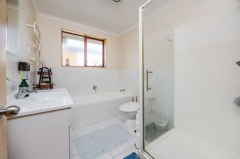Photo of property in 15 Tilberg Street, Favona, Auckland, 2024