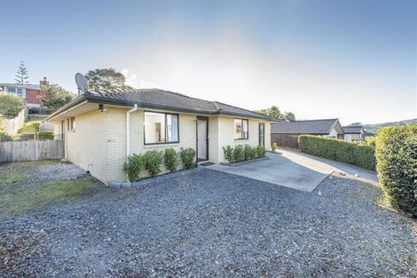 Photo of property in 80 Cabeleigh Drive, Helensville, 0800