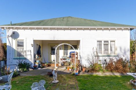 Photo of property in 30 Rhodes Street, Waimate, 7924