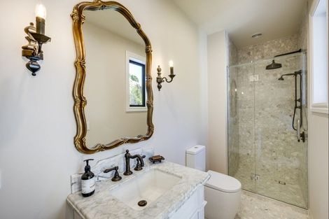 Photo of property in 42 Mclean Road, Havelock North, 4294