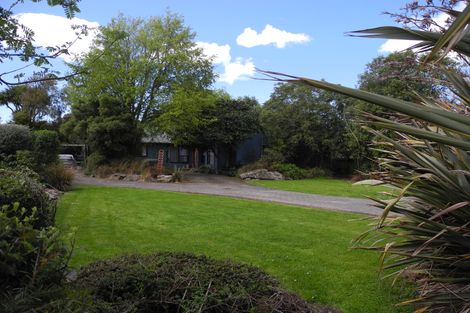 Photo of property in 12 Oxford Street, Waimate, 7924