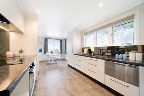 Photo of property in 34 Coniston Avenue, Te Atatu South, Auckland, 0610