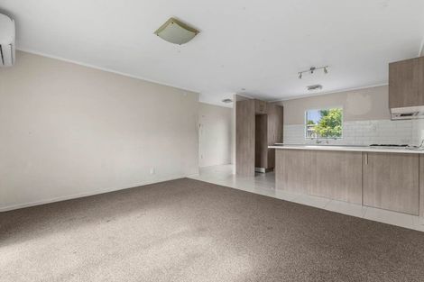 Photo of property in 3/4 Takanini Road, Takanini, 2112