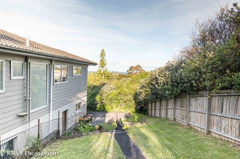 Photo of property in 19 Dunraven Place, Torbay, Auckland, 0630