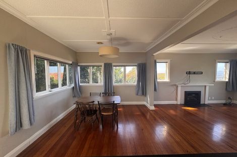 Photo of property in 24 Highbury Crescent, Highbury, Wellington, 6012