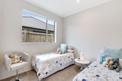 Photo of property in 32 Nganui Avenue, Takanini, 2112