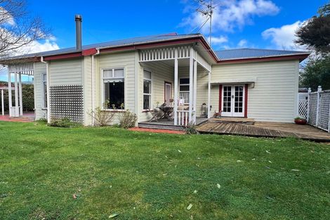 Photo of property in 32 Clifton Avenue, Carterton, 5713