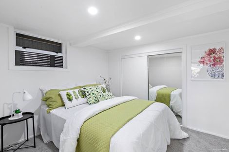 Photo of property in 1/111 Arran Road, Browns Bay, Auckland, 0630