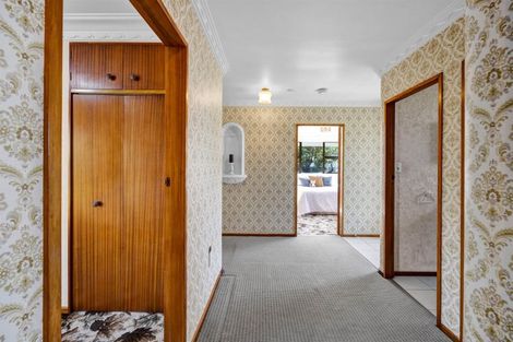 Photo of property in 240 Waihi Road, Hawera, 4610